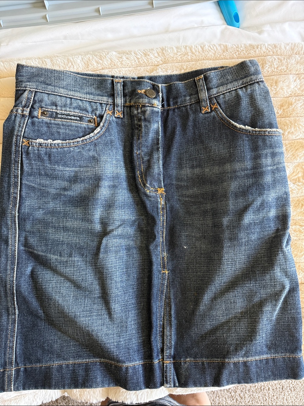 New Vintage Dolce & Gabbana Dark Blue Denim skirt with leather detail 40/US4